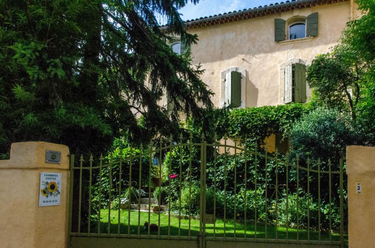 Les Tournesols Bed & Breakfast Mallemort Exterior photo