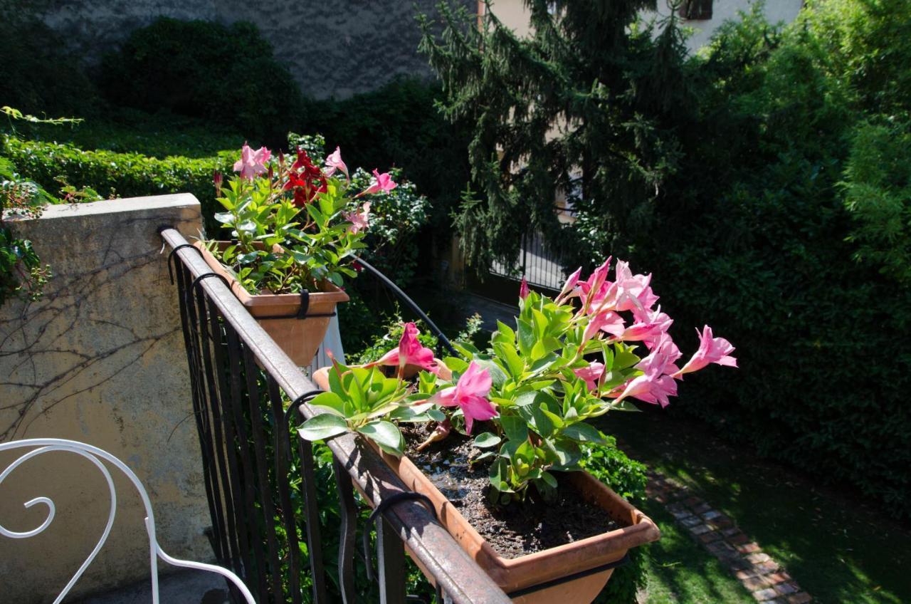 Les Tournesols Bed & Breakfast Mallemort Exterior photo