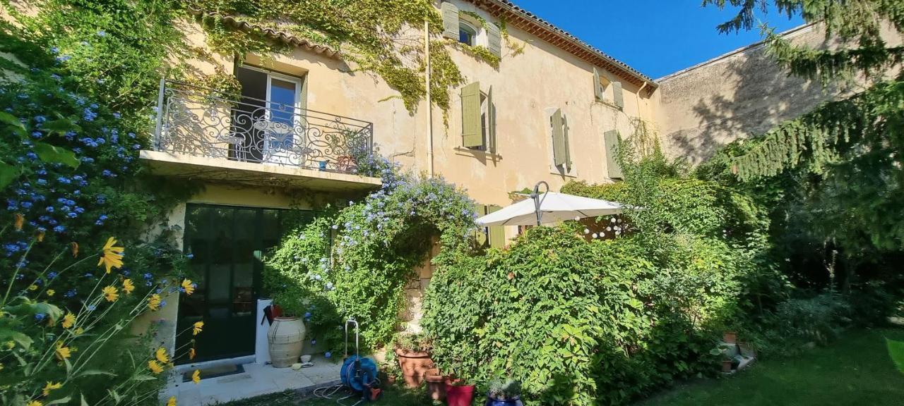 Les Tournesols Bed & Breakfast Mallemort Exterior photo