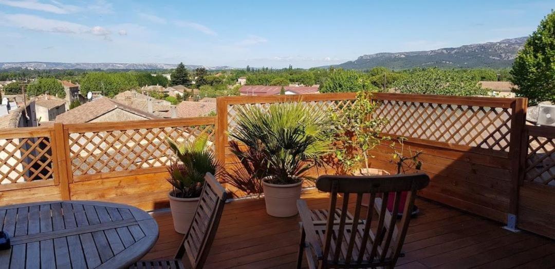 Les Tournesols Bed & Breakfast Mallemort Exterior photo